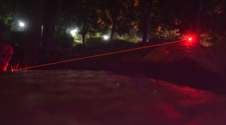 pointeur laser  rouge 303