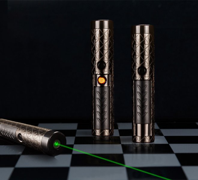 Portable cigarette briquet laser