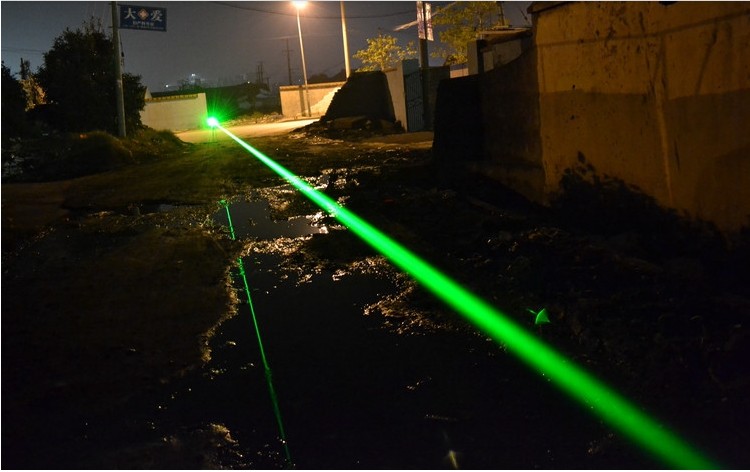 laser vert pointeur